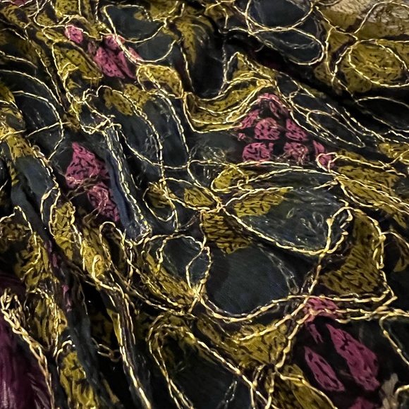 Scarf - Picture 2 of 2